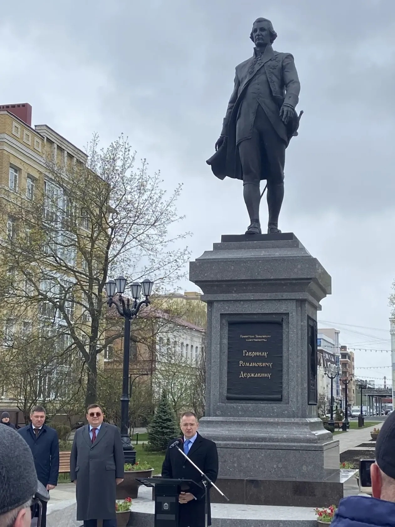 Памятник Гавриилу Романовичу Державину в г. Тамбов