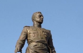 Маршал авиации трижды Герой Советского Союза А.И. Покрышкин г. Новосибирск