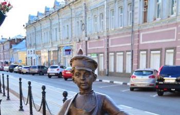 Мальчик с бубликами, г. Нижний Новгород