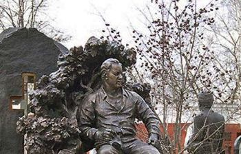 Писателю А.С. Иванову