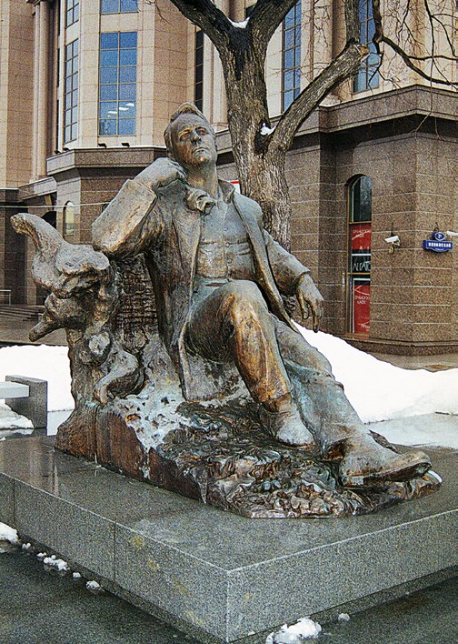 Памятник Федору Шаляпину в Москве