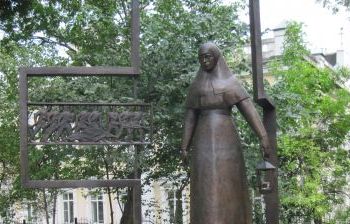 Памятник медсестре 1-й Мировой Войны, г. Киров
