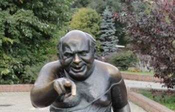 Актер Евгений Леонов г. Москва, ул. Мосфильмовская (Аллея звезд на Мосфильмовской улице)