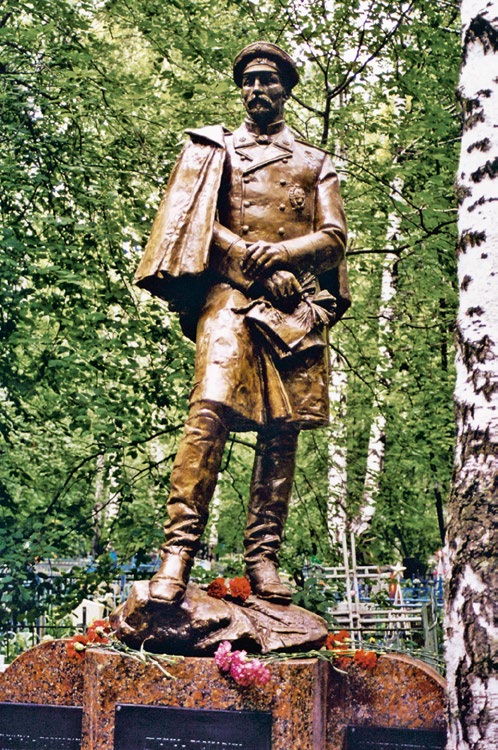 Памятник Александру Дунину-Горкавичу в Тобольске