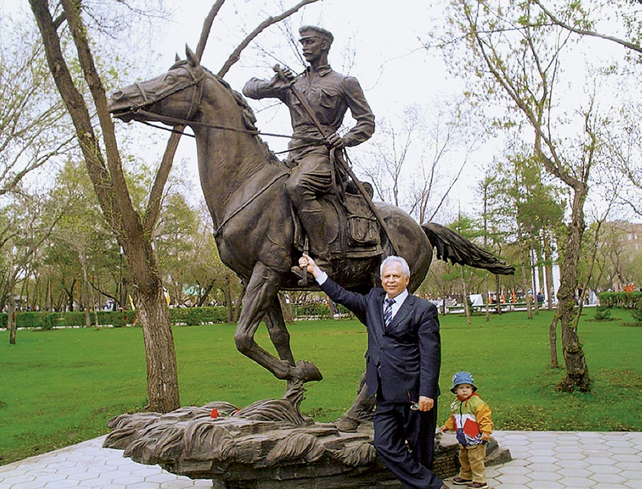 Памятник кавалеристу в Оренбурге