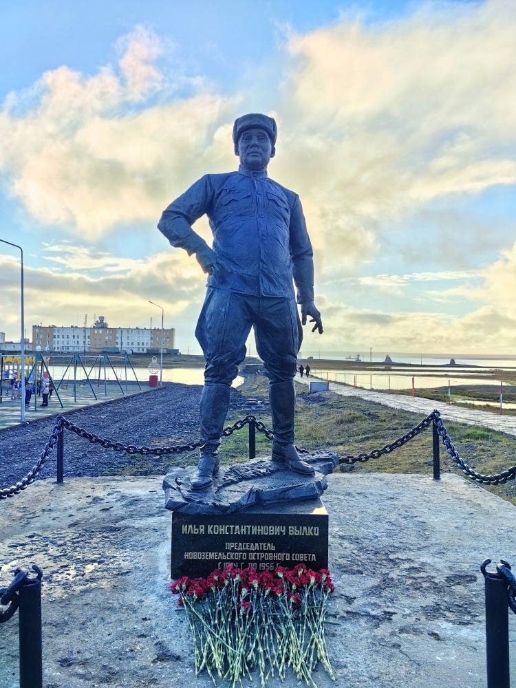 Памятник Илье Константиновичу Вылке