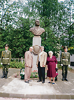 Скульптор М. Переяславец